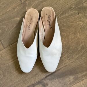 Free People Mules Flats Almond Toe Tan EU 37